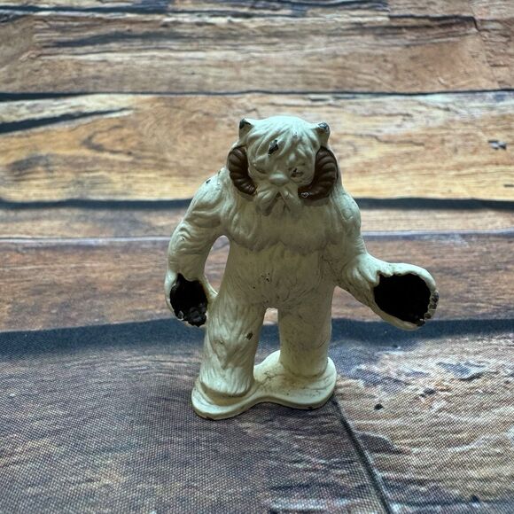 Vintage 1982 Kenner Star Wars Micro Collection Hoth Wampa Cave Playset Empire - Picture 7 of 12